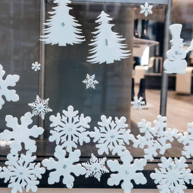 SERVONO ANCORA LE VETRINE DI NATALE?